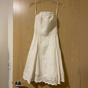 WHITE HOUSE BLACK MARKET LACE DRESS